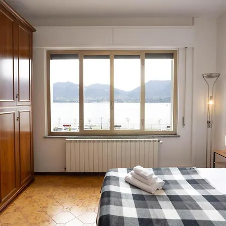 Apartment 2 *
