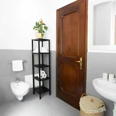 Apartment 2 *